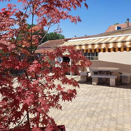 Le Ptit Abri Holiday home Les Avenieres